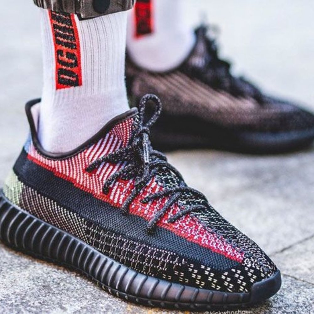 Authentic Adidas Yeezy Boost 350 V2 Yecheil Men Sneakers Black Size 7.5 womens 9